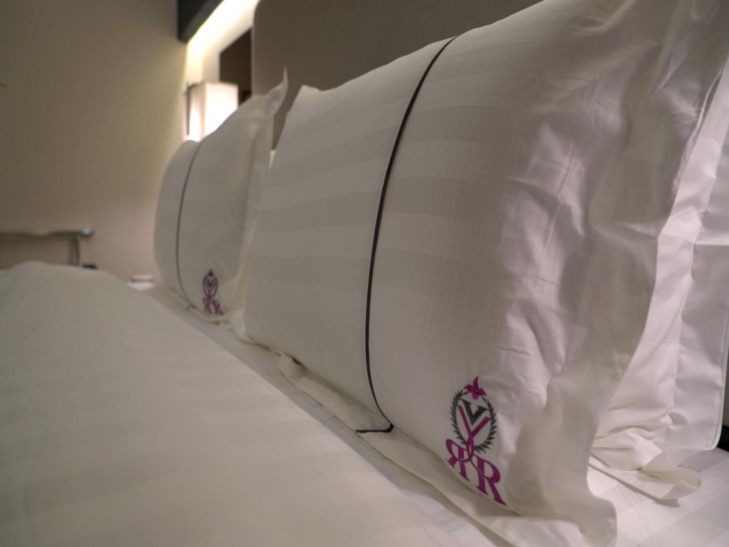 Violet Rose Aprit Appart hôtel